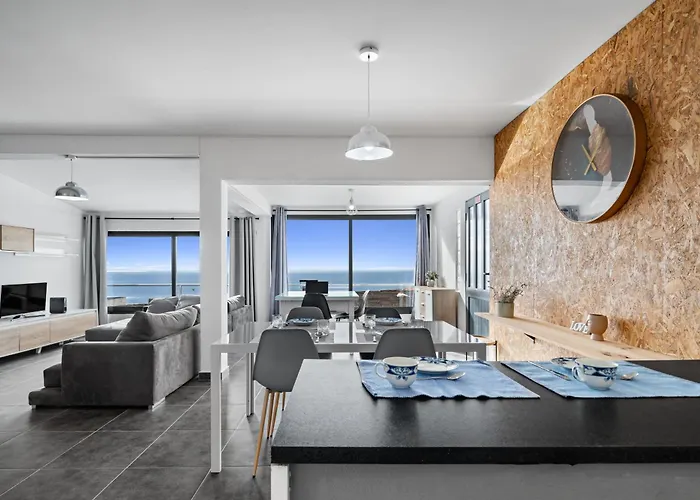 Matur Place In * Machico (Madeira)